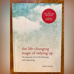 💰 3/$15 deal The Life Changing Magic of Tidying Up hardback book by Marie Condo